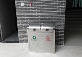 學(xué)校不銹鋼環(huán)保分類(lèi)垃圾桶生產(chǎn)廠家