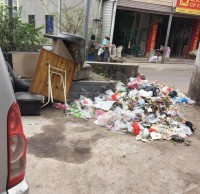 文宮跳墩河垃圾池將用鐵皮垃圾桶代替