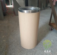 立式仿木紋圓柱形不銹鋼垃圾桶