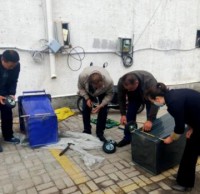 錫市科協為包聯社區購置分類垃圾箱